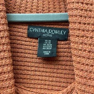 Long sleeve active sweater